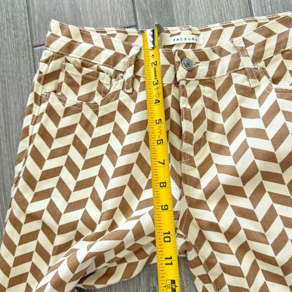 Pacsun|low rise straight checkered brown & white jeans, size 27•••Trendy & cute - Picture 14 of 14